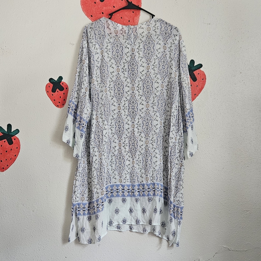 Patterned Long/Tunic Top - Picture 2 of 3